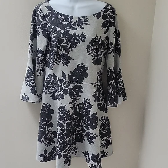 Floral Long Sleeve Dress - Picture 1 of 3